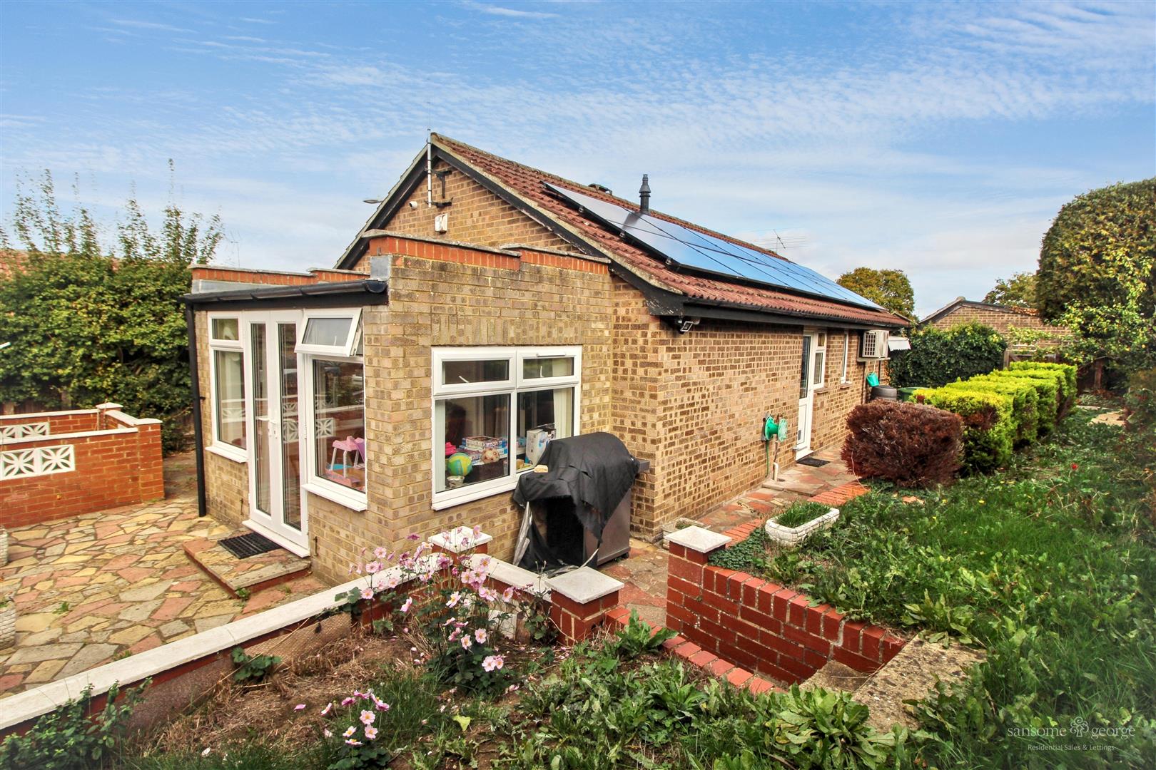 Cornwall Close, Tilehurst, Reading